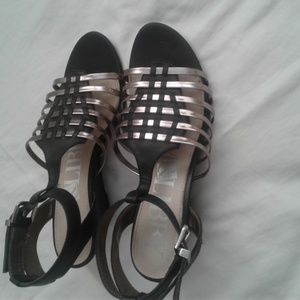 Sam & Libby heel women sandals